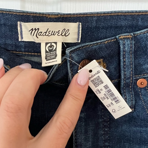 Madewell NWT Curvy High-Rise Skinny Jeans Size 26, dark blue wash - Picture 3 of 6